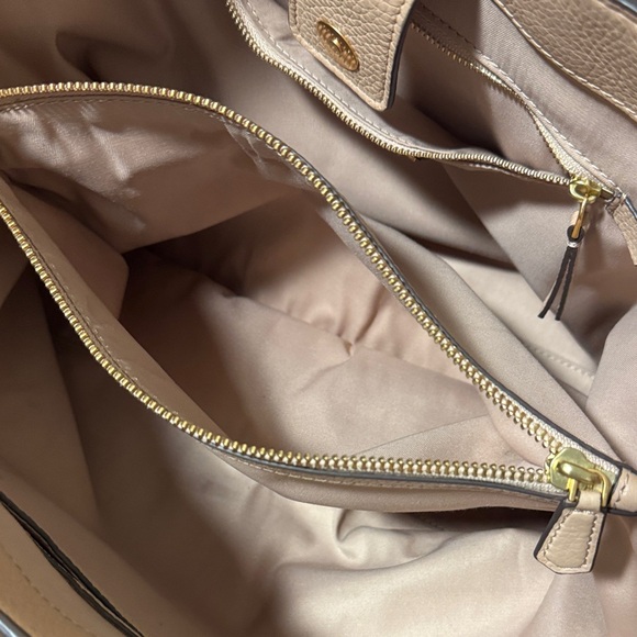 Tory Burch Mcgraw Triple-compartment Tote Devon Sand Nude Pebbled Leather - Picture 12 of 13